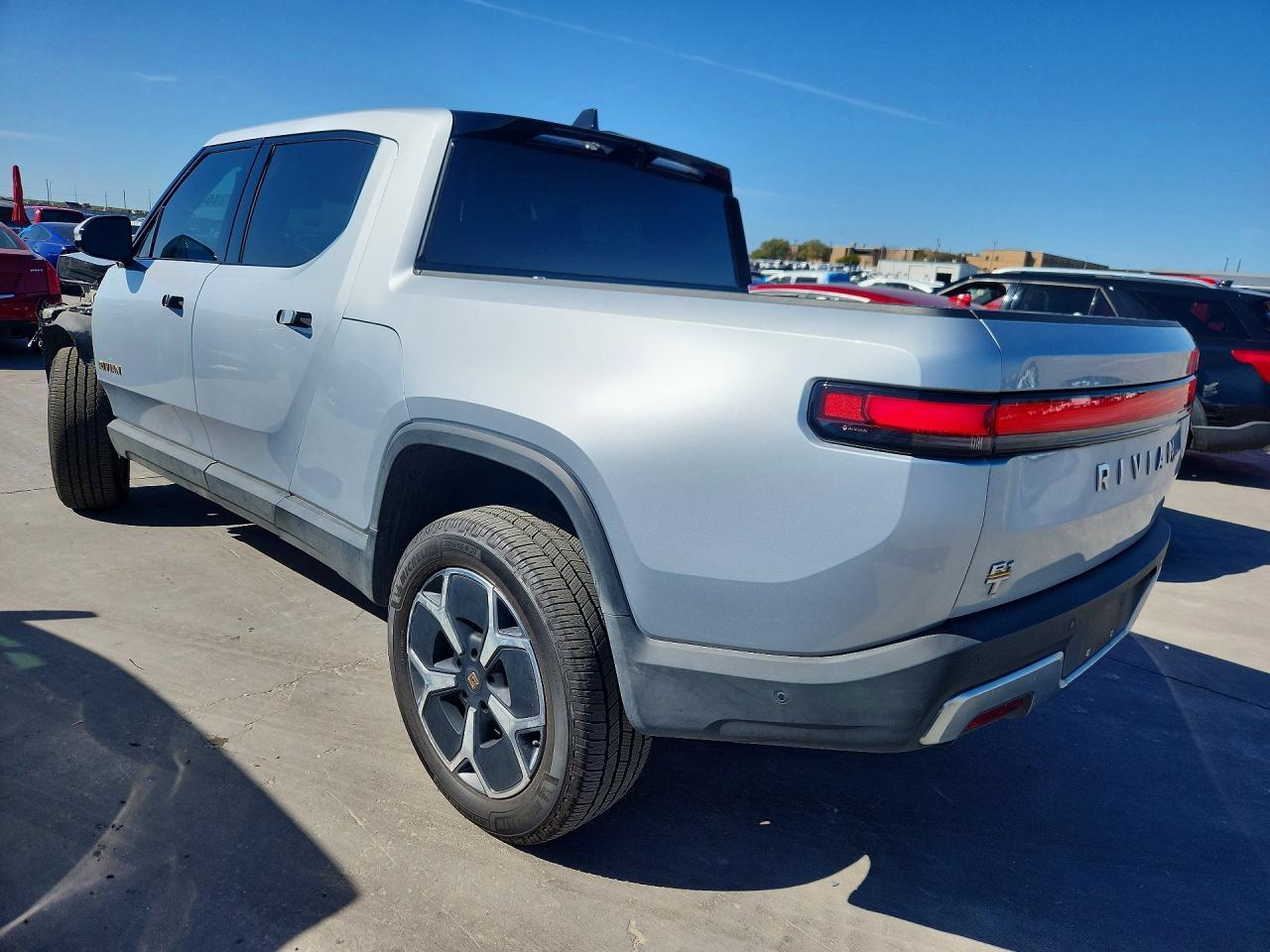 2023 Rivian R1T Adventure - Image 2