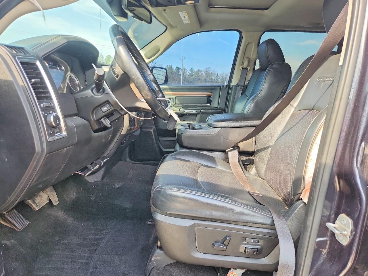 2015 Ram 1500 Laramie - Фото 7