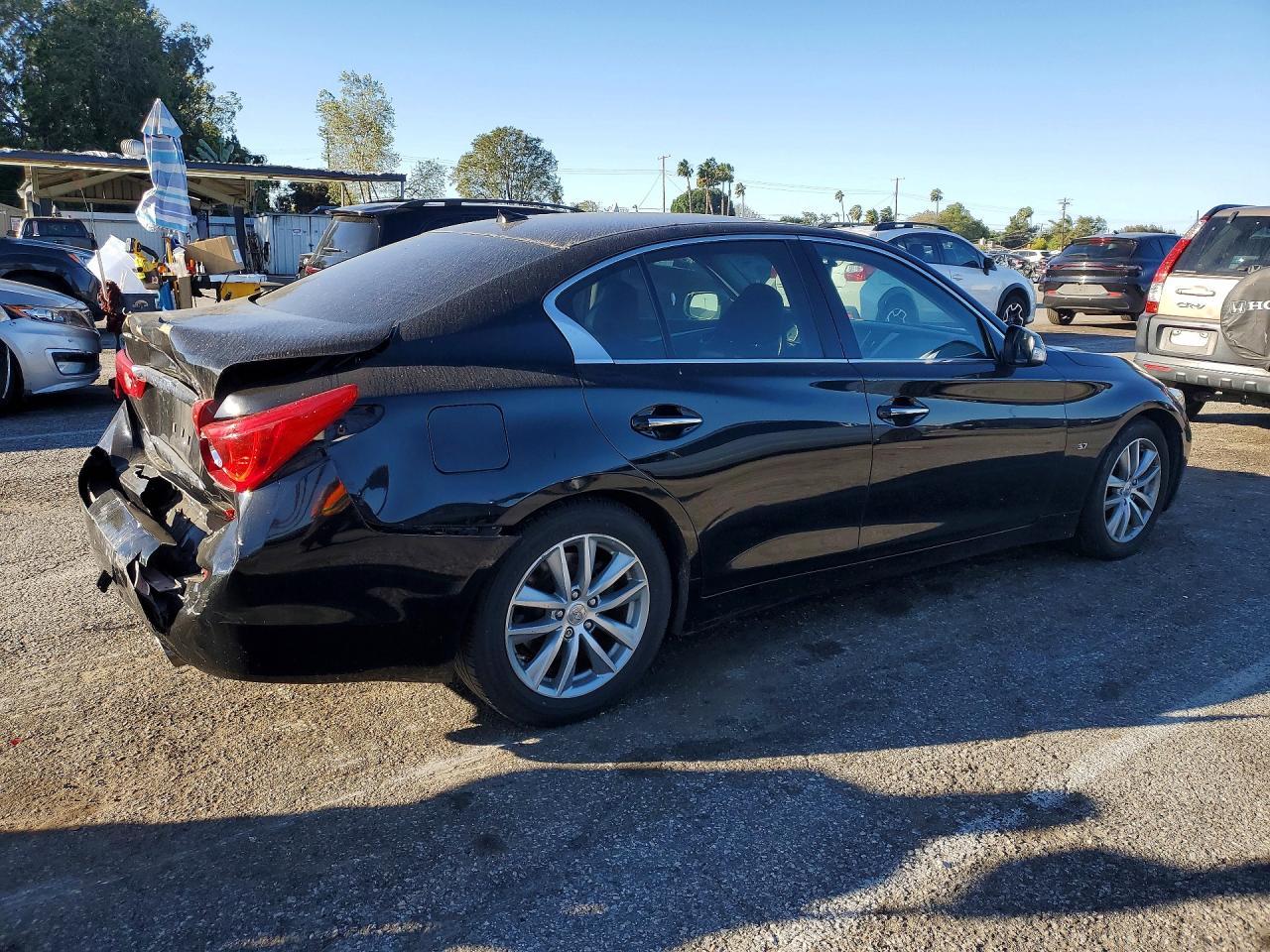 2015 Infiniti Q50 Premium - Фото 3