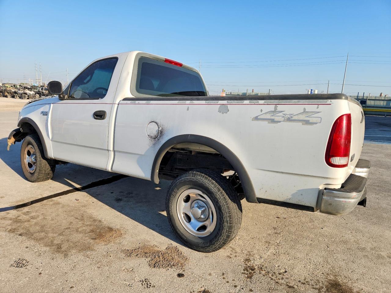 2000 Ford F150 - Фото 2