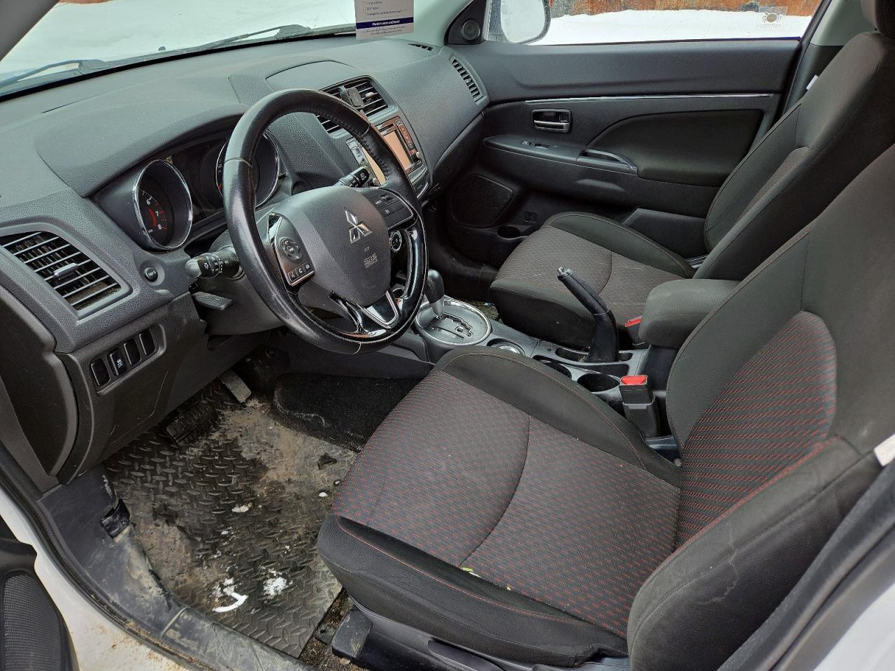 2017 Mitsubishi Rvr Se - Фото 7