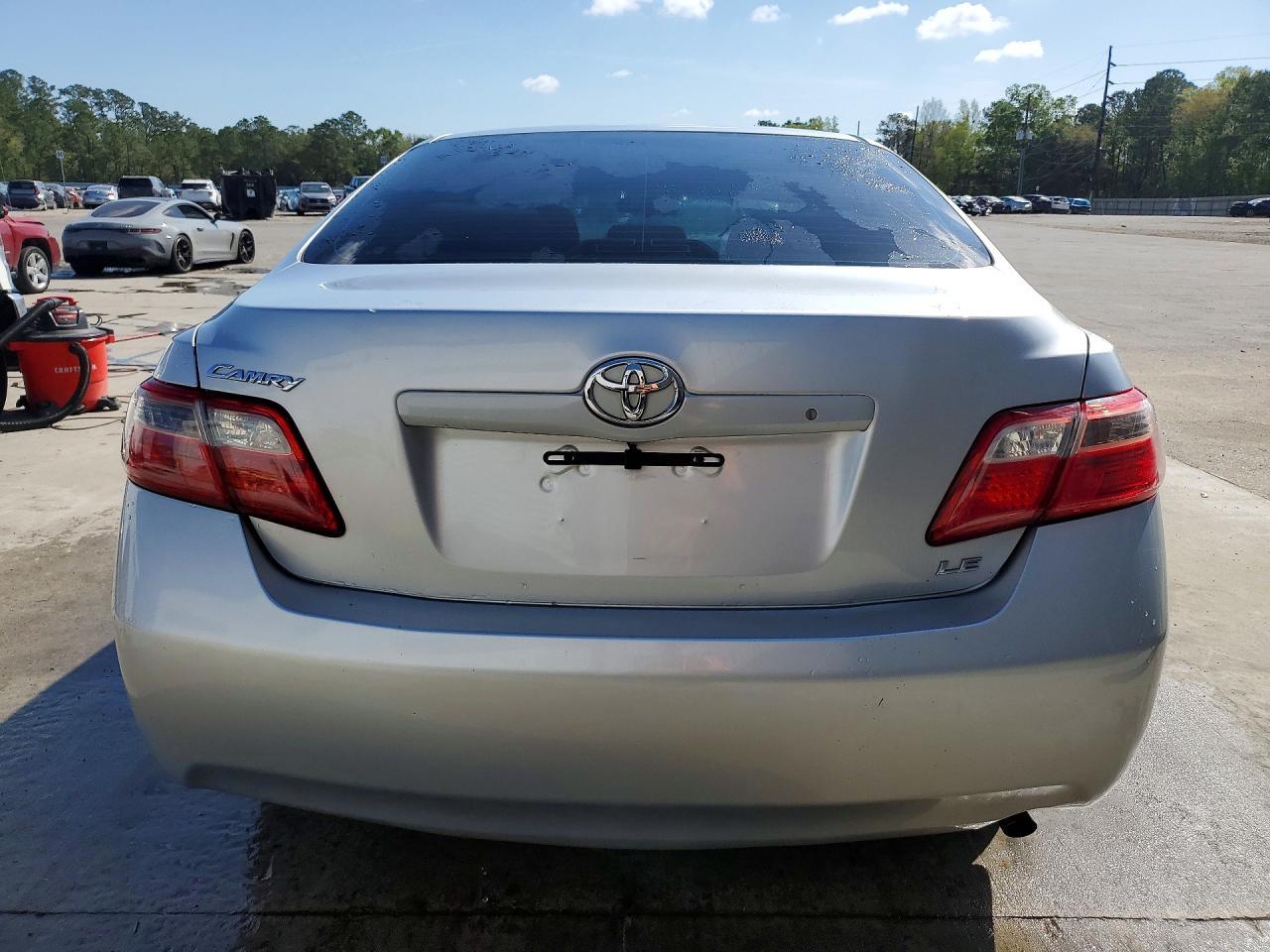 2007 Toyota Camry Le - Фото 6