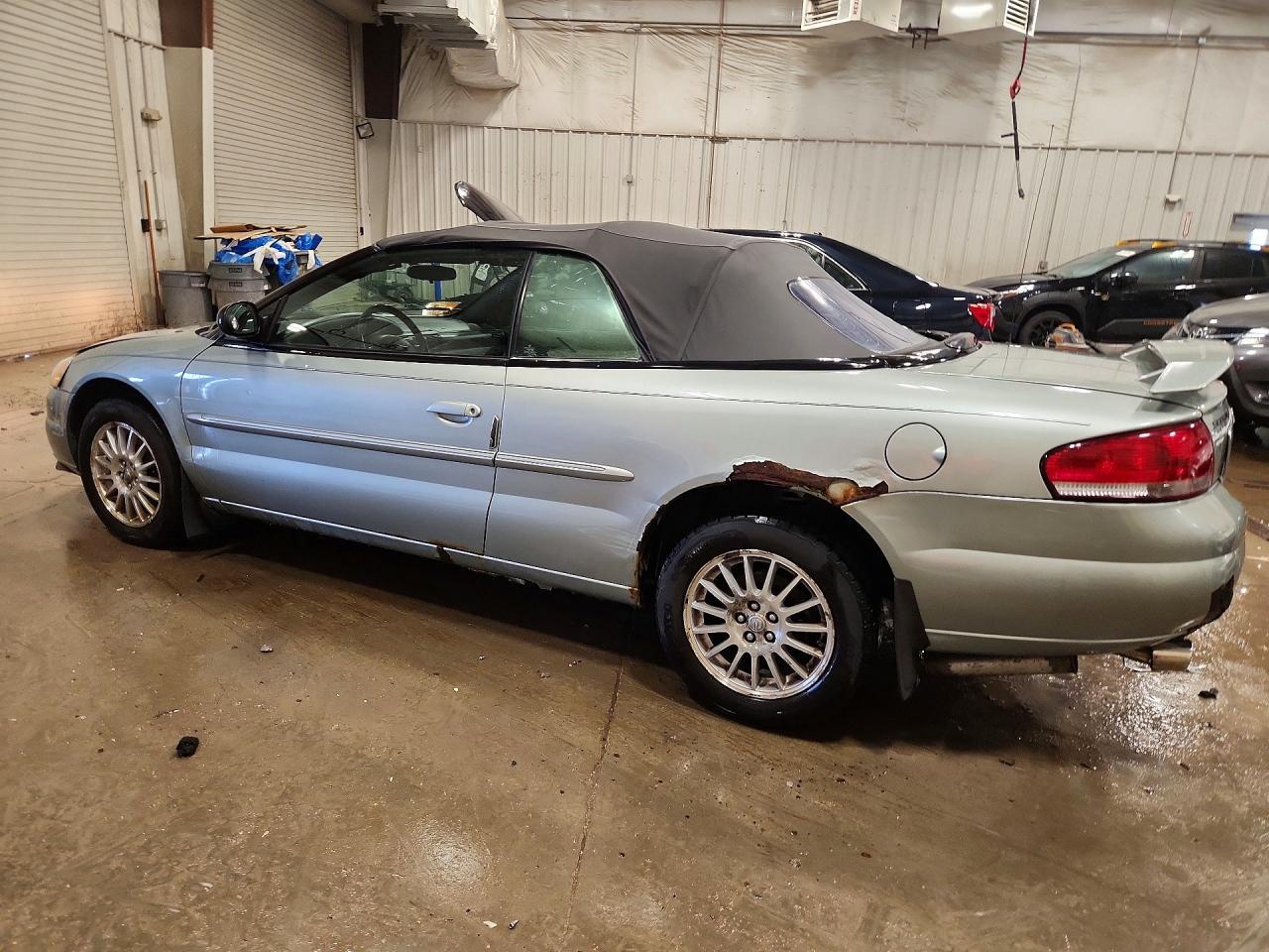 2006 Chrysler Sebring Touring - Фото 2