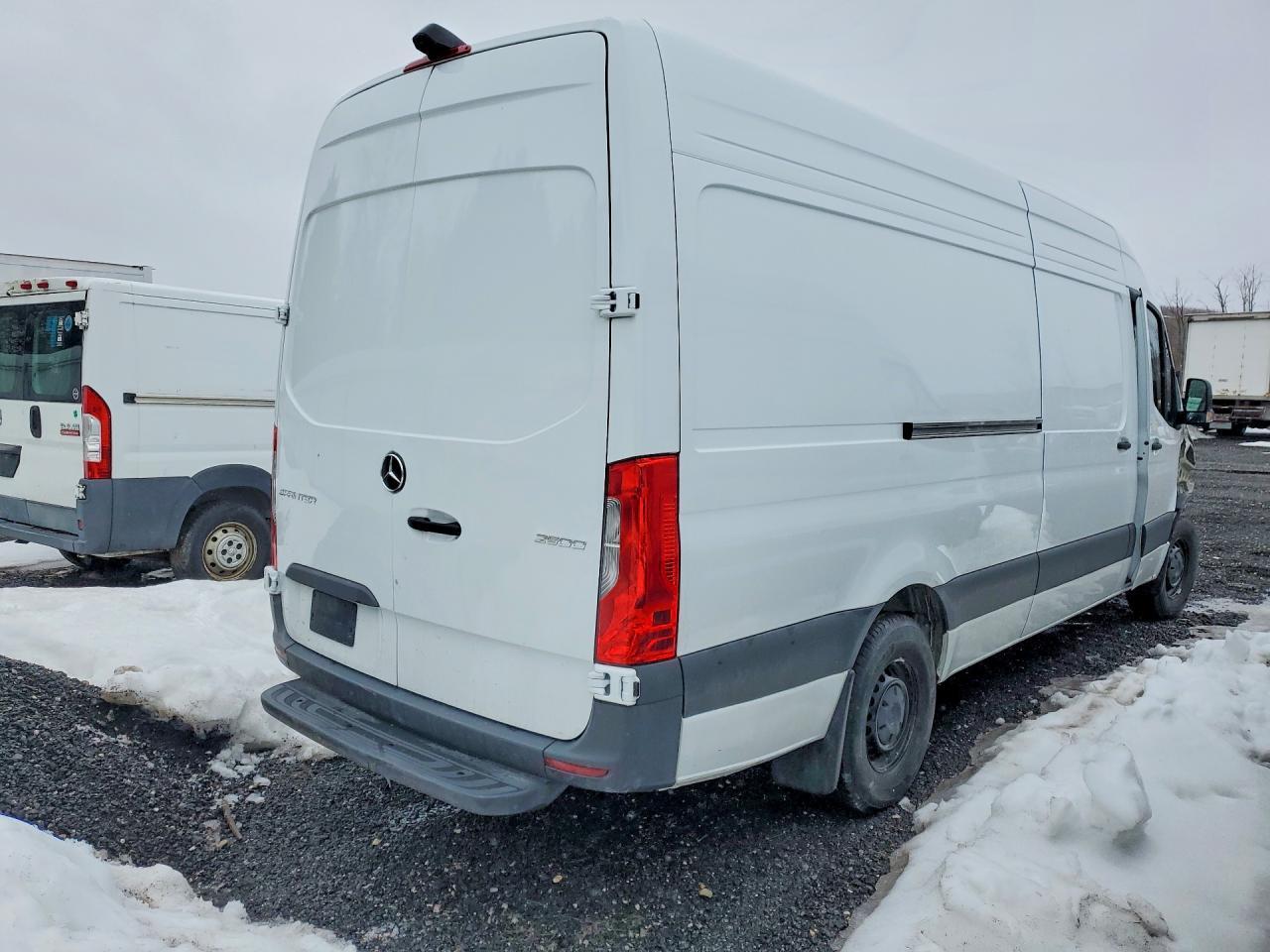 2025 Mercedes Benz Sprinter 2500 Delivery Van - Image 3