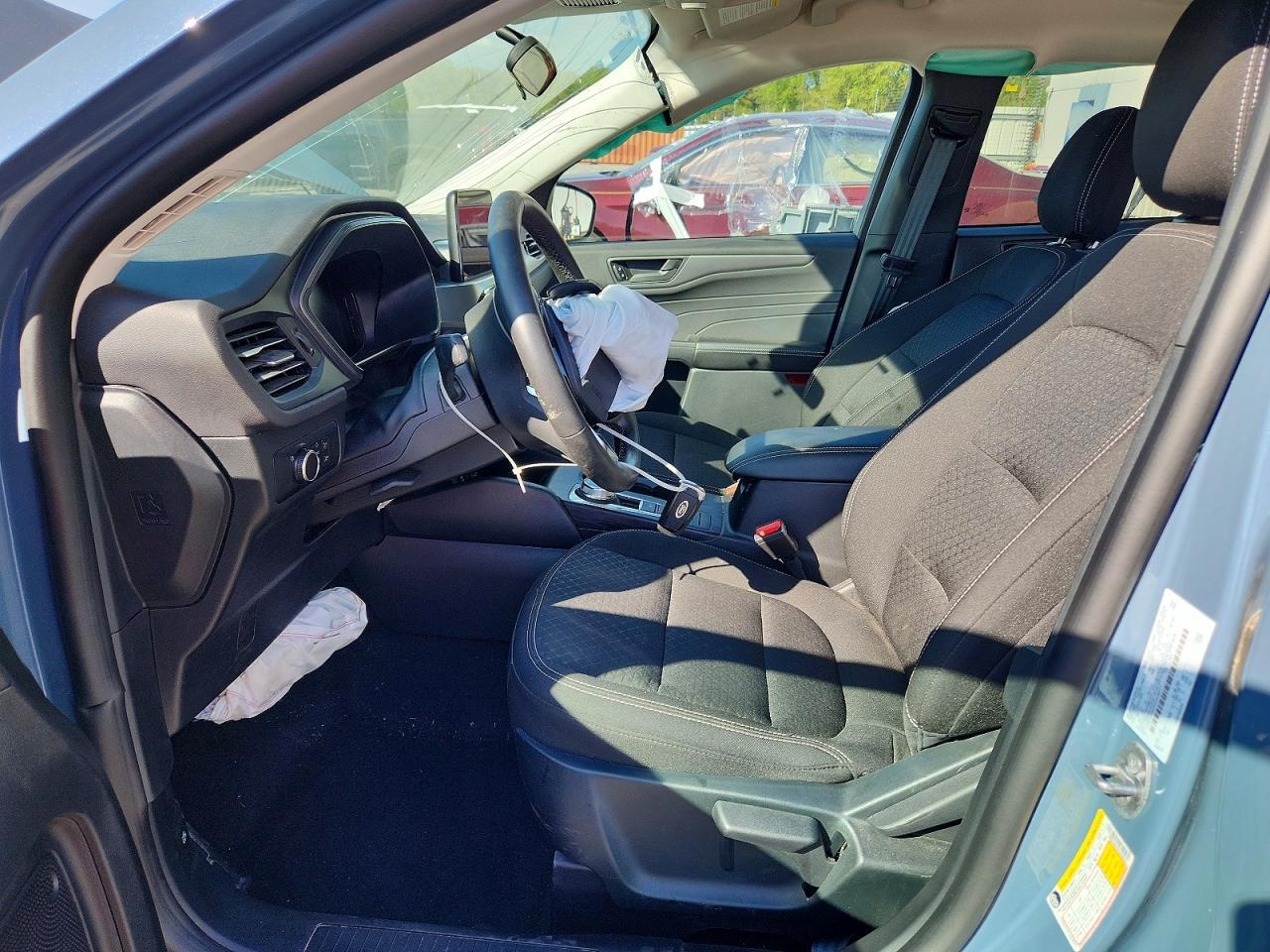 2025 Ford Escape St Line Select - Image 7