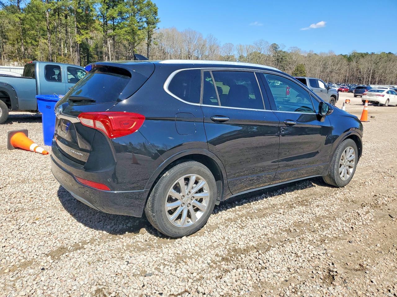 2019 Buick Envision Essence - Image 3