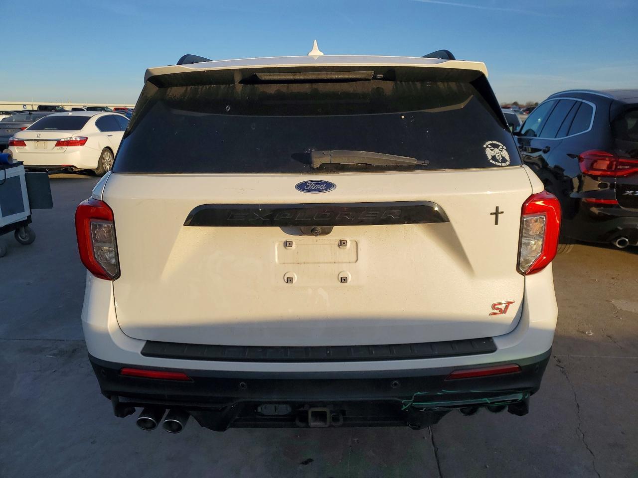 2022 Ford Explorer St - Фото 6