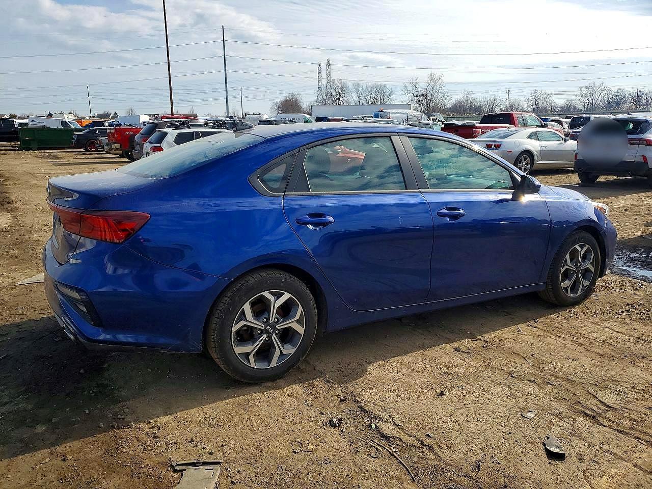 2019 Kia Forte Lxs - Фото 3