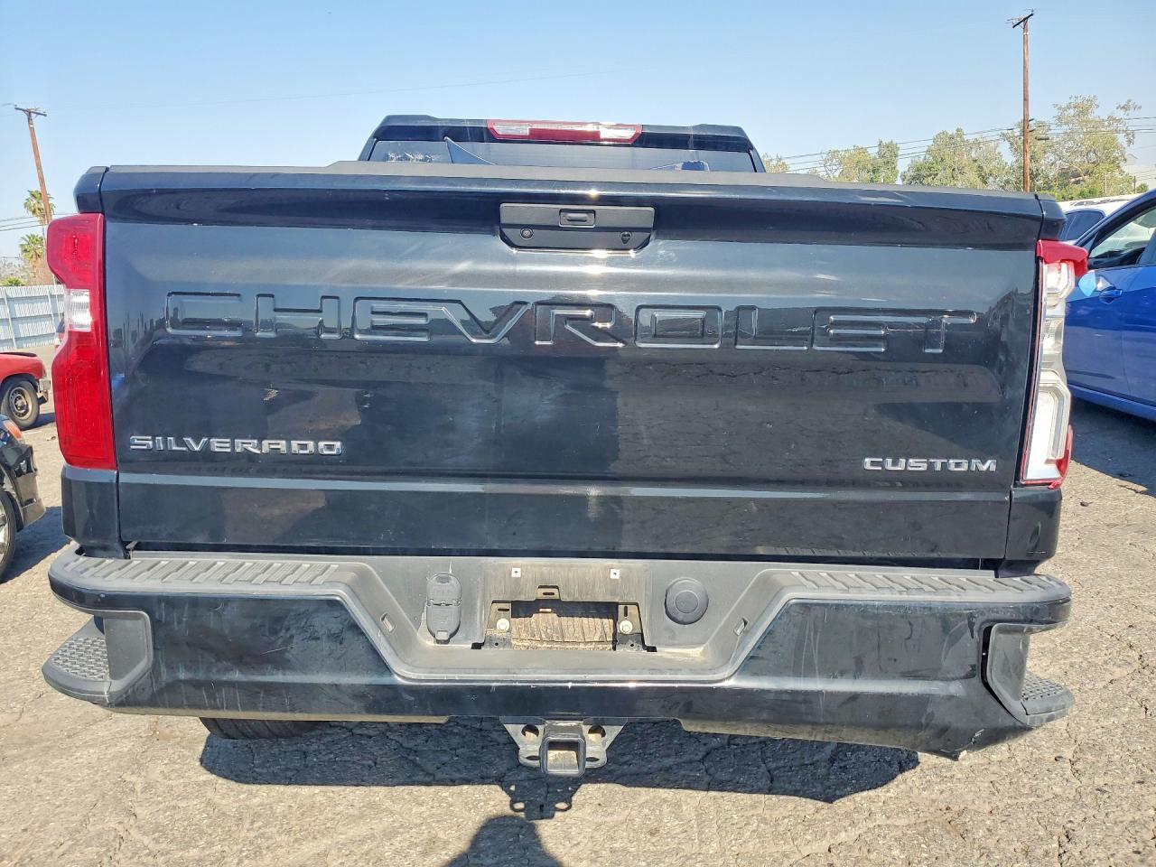 2021 Chevrolet Silverado K1500 Custom - Image 6