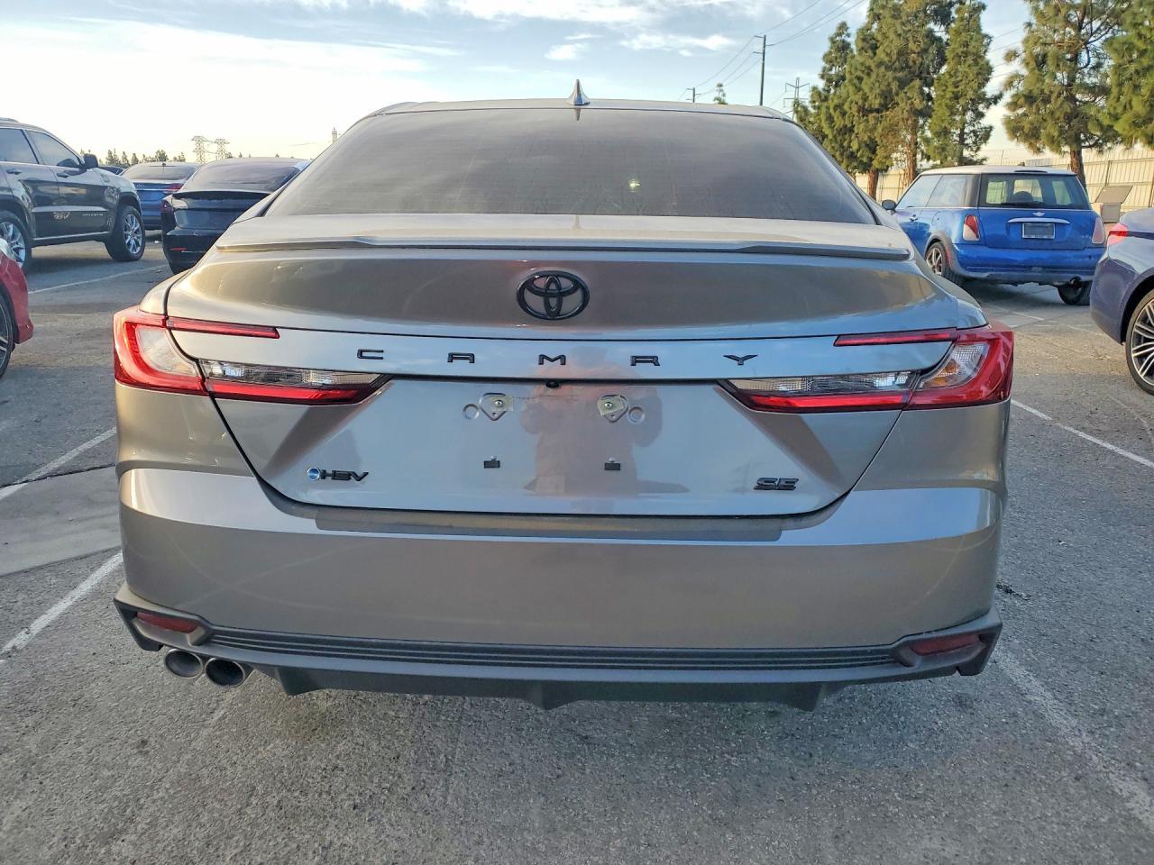 2026 Toyota Camry Se - Фото 6