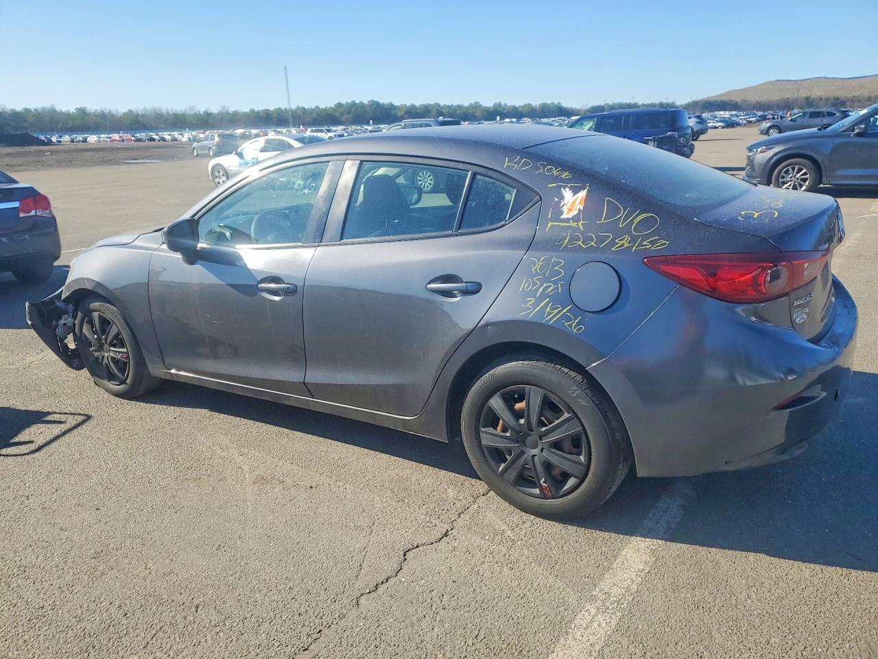 2015 Mazda 3 Sport - Фото 2