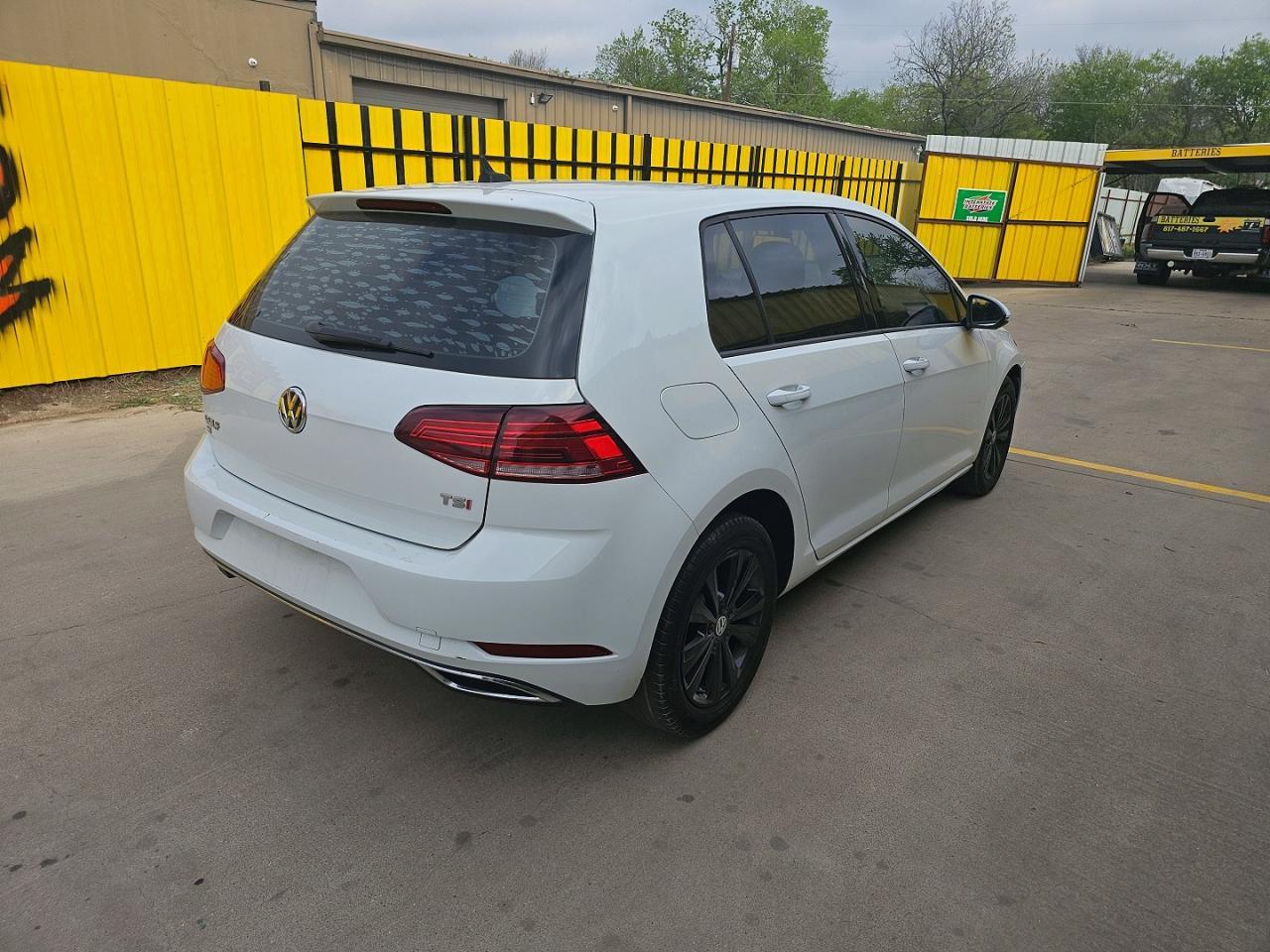 2018 Volkswagen Golf S - Image 4