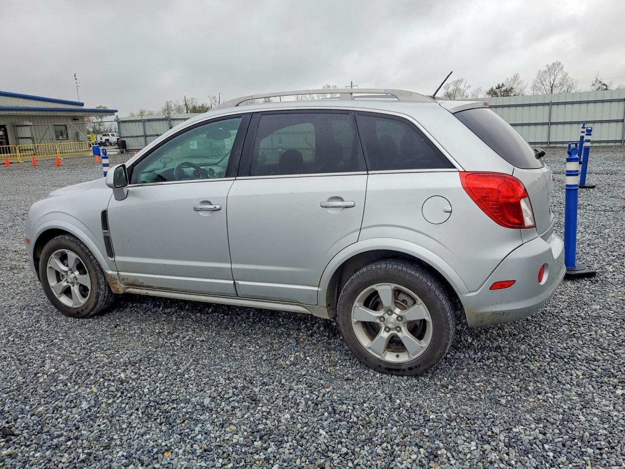 2014 Chevrolet Captiva Ltz - Image 2