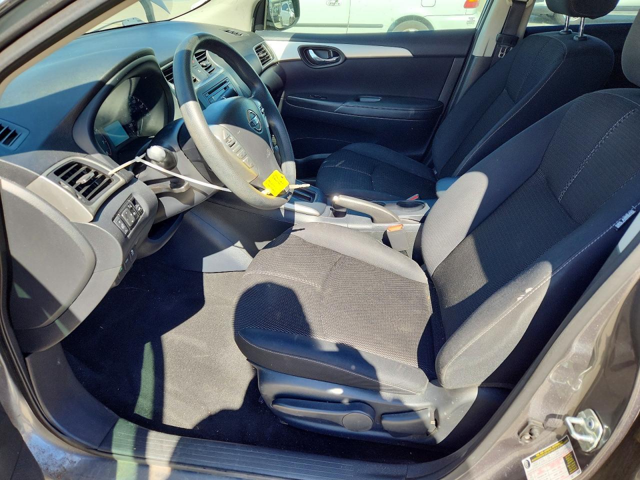 2017 Niss Sentra - Image 7