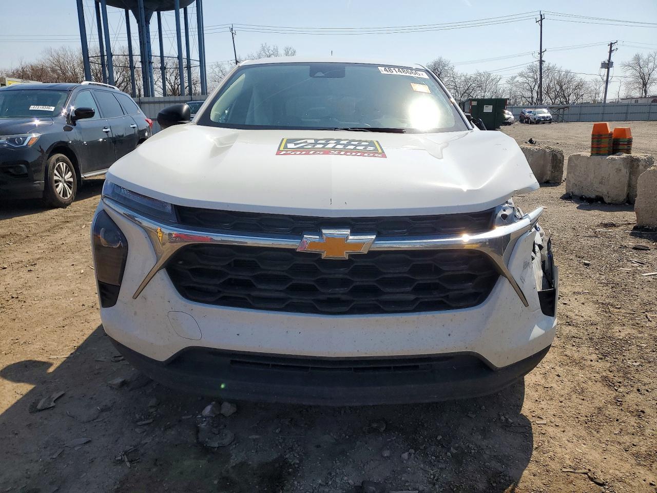 2025 Chevrolet Trax Ls - Image 5