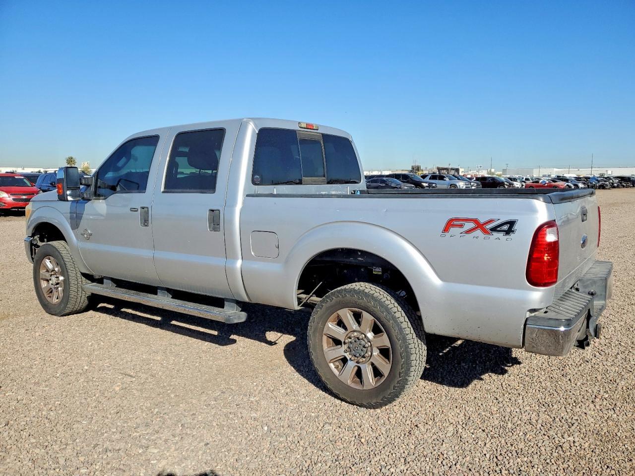 2011 Ford F350 Super Duty - Фото 3