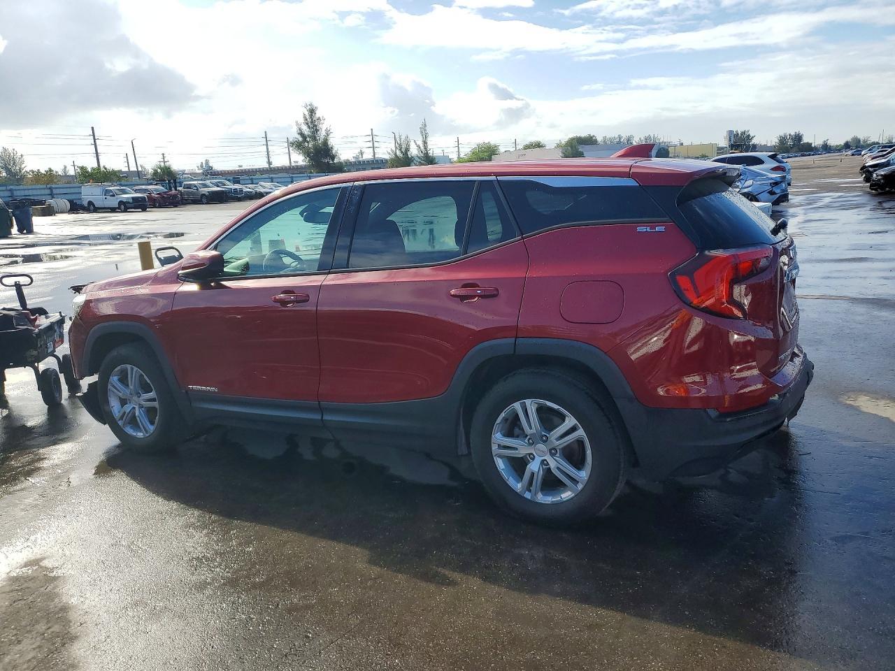 2020 GMC Terrain Sle - Image 2