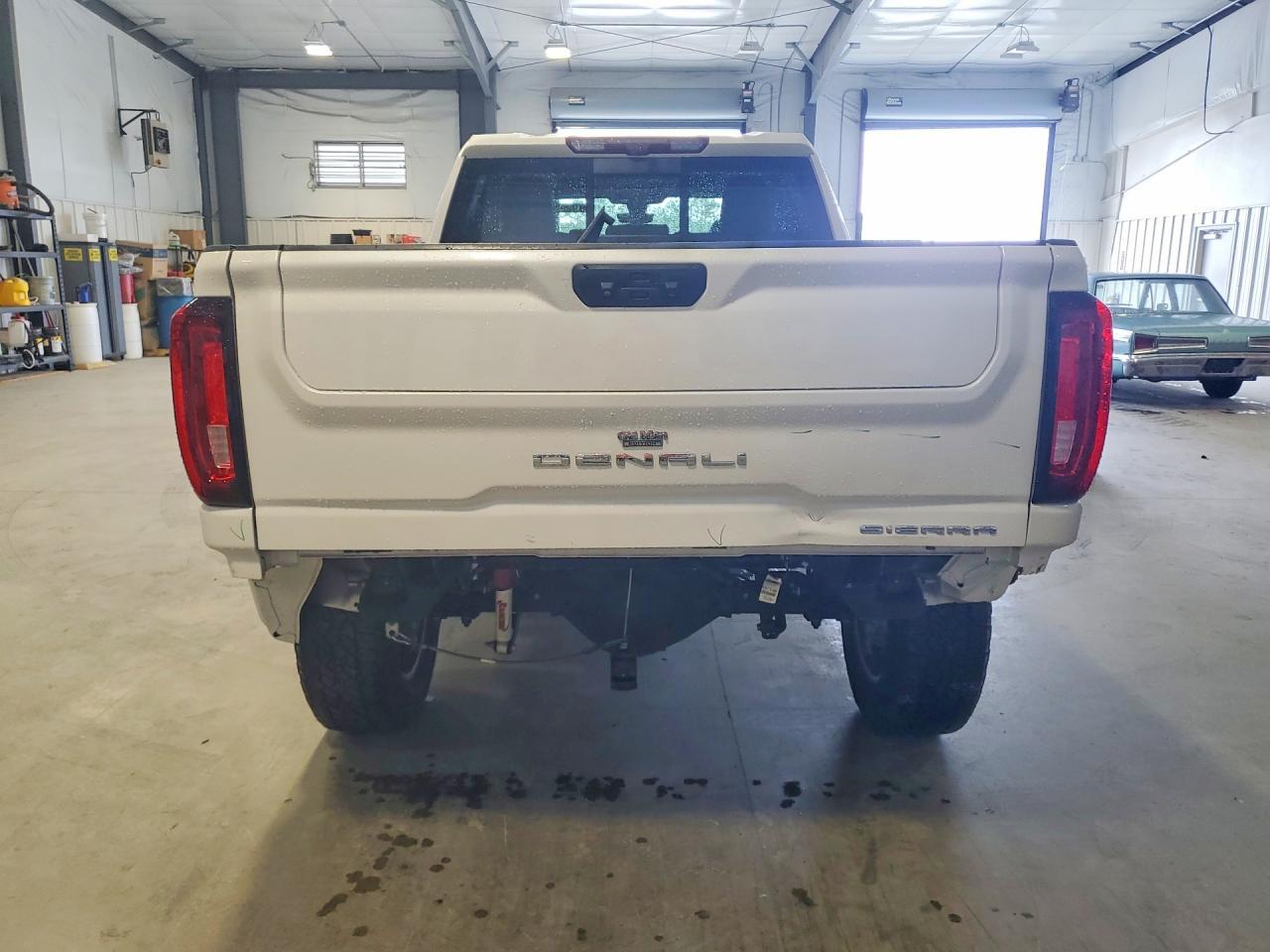 2023 GMC Sierra - Image 6