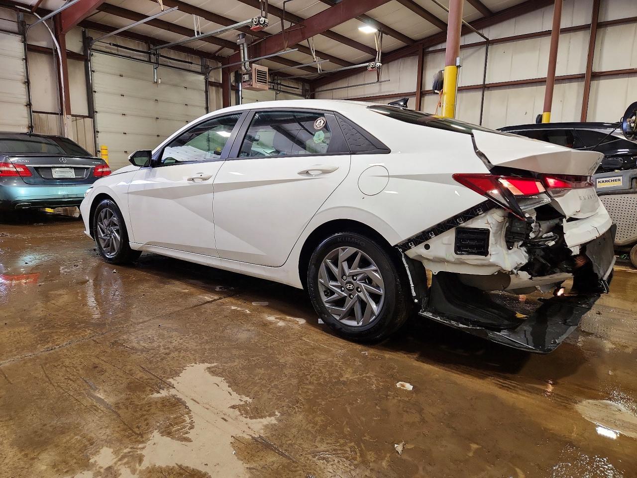 2024 Hyundai Elantra Sel - Фото 2