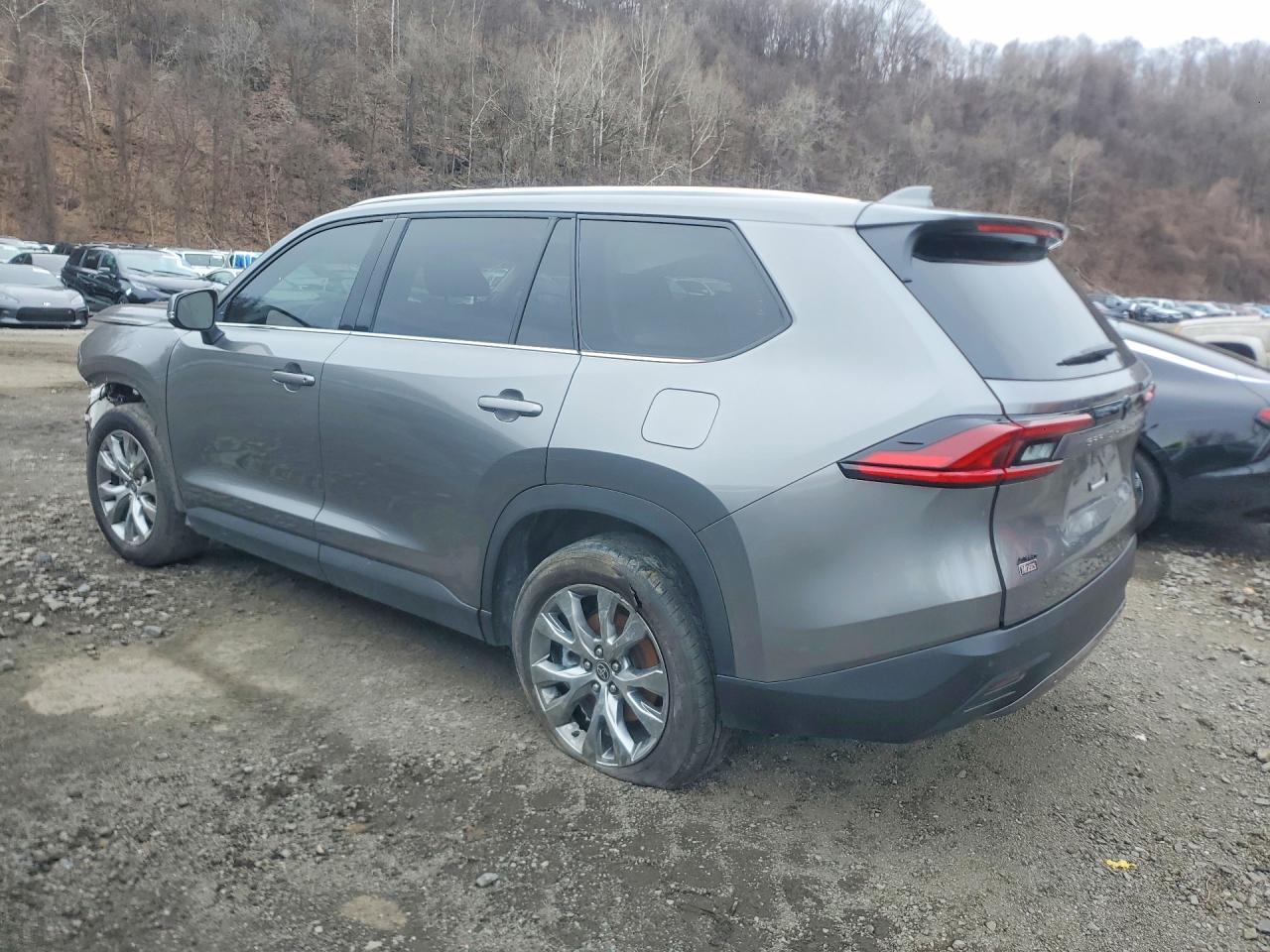 2025 Toyota Grand Highlander Limited - Фото 2