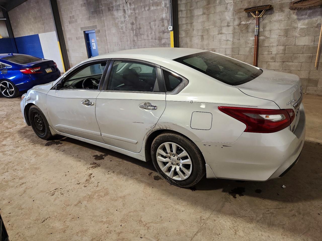 2018 Nissan Altima 2.5 S - Фото 2