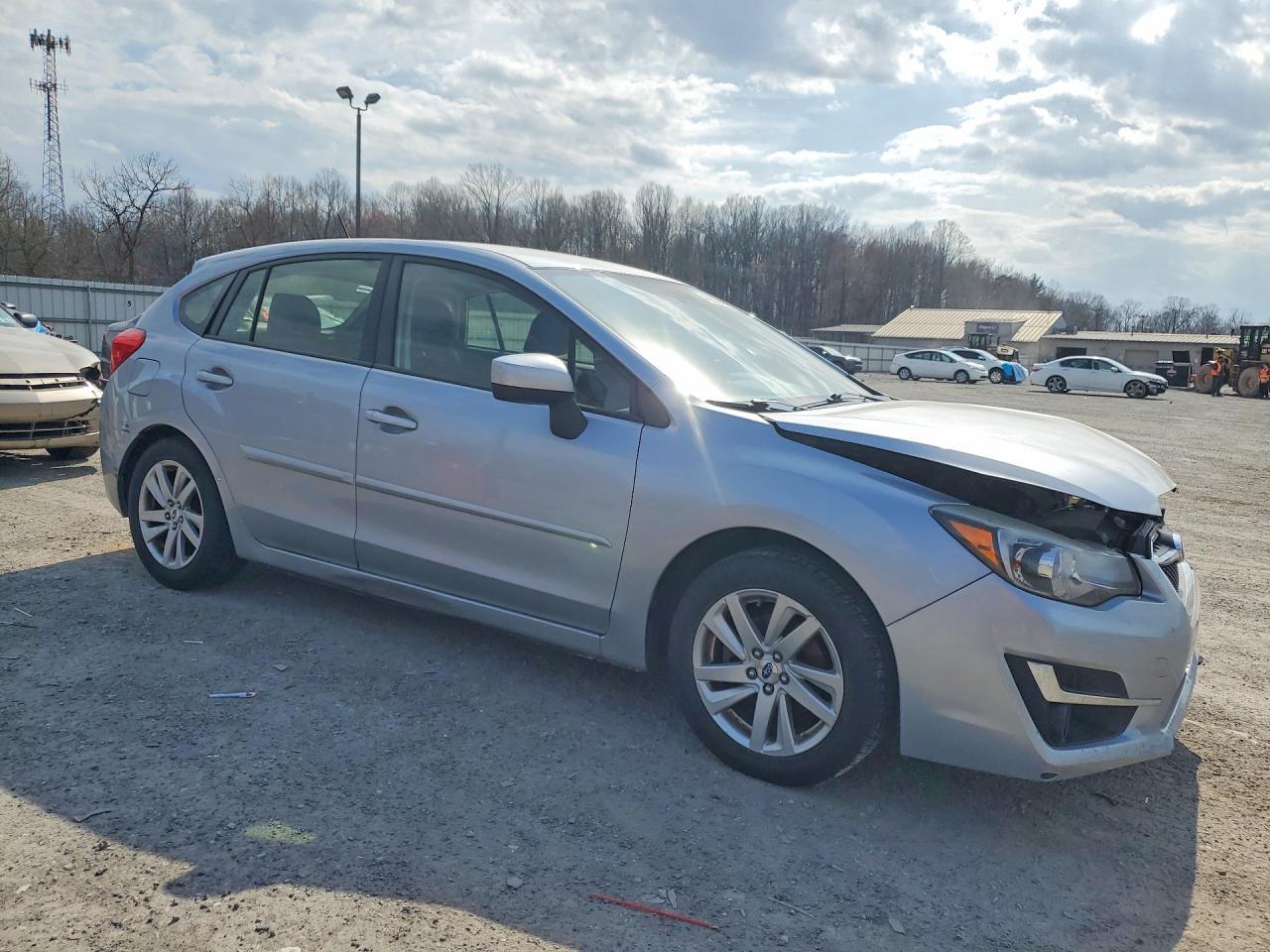 2016 Subaru Impreza Premium - Image 4