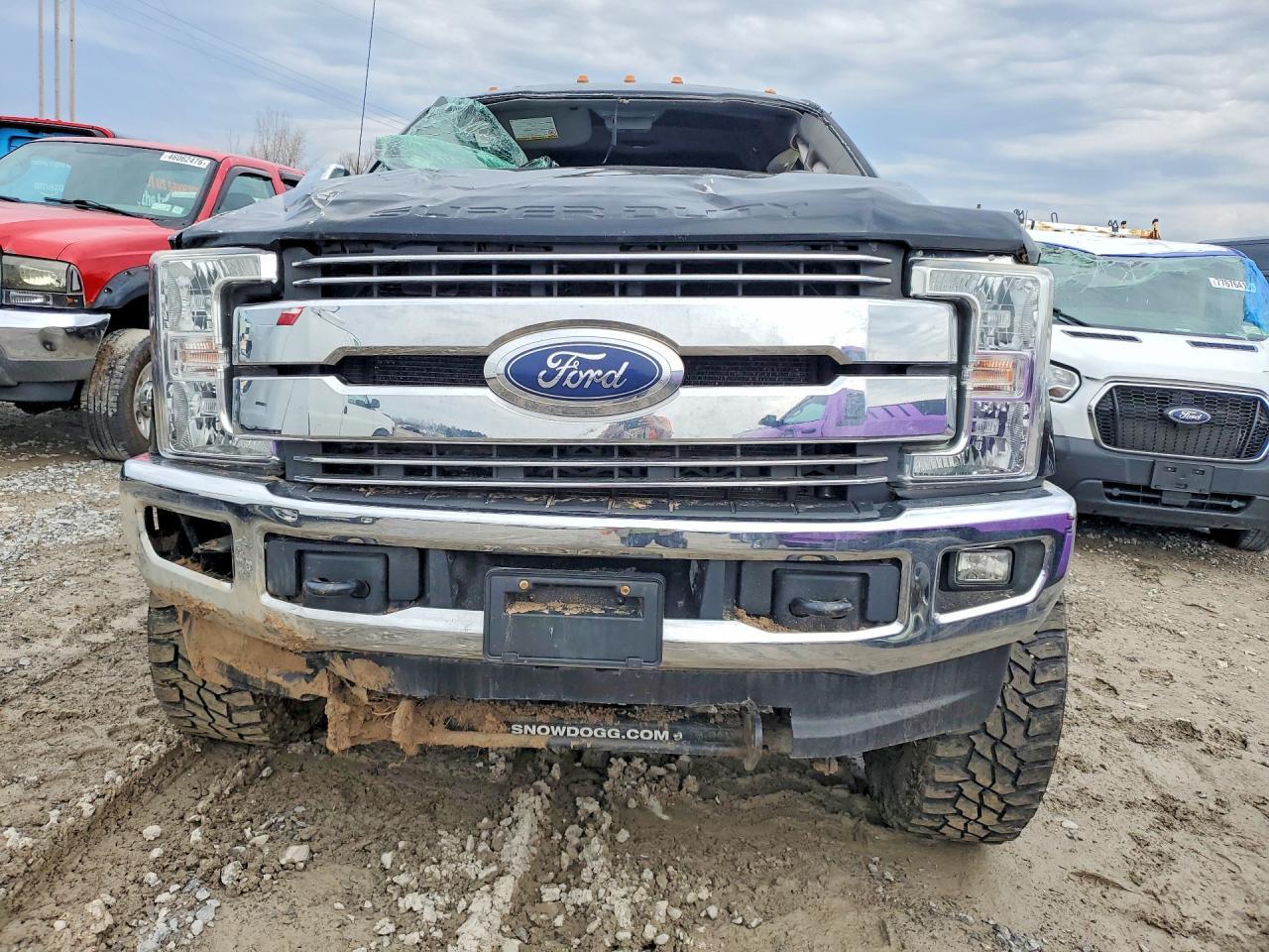 2018 Ford F350 Super Duty - Image 5