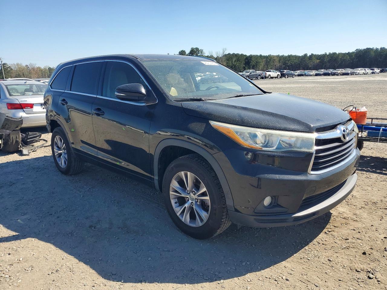 2015 Toyota Highlander Xle - Image 4