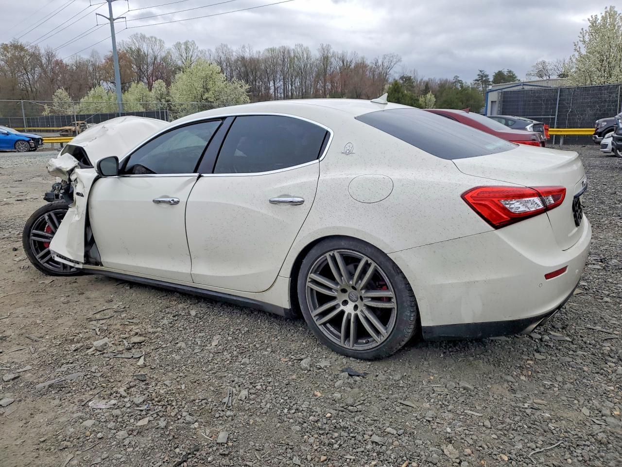 2017 Maserati Ghibli Luxury - Image 2