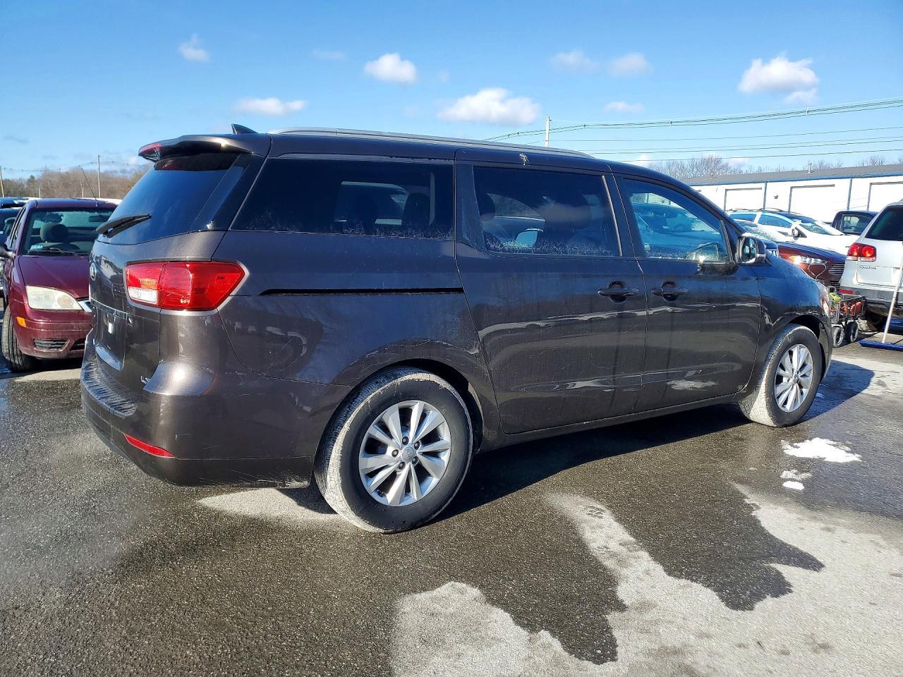 2015 Kia Sedona Lx - Фото 3