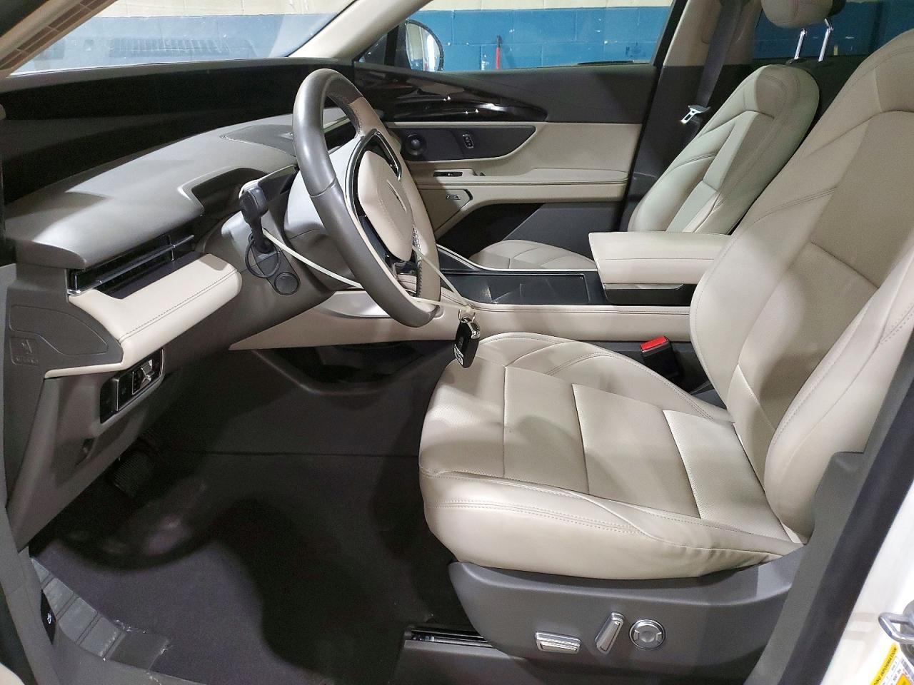 2025 Lincoln Nautilus Premiere - Фото 7