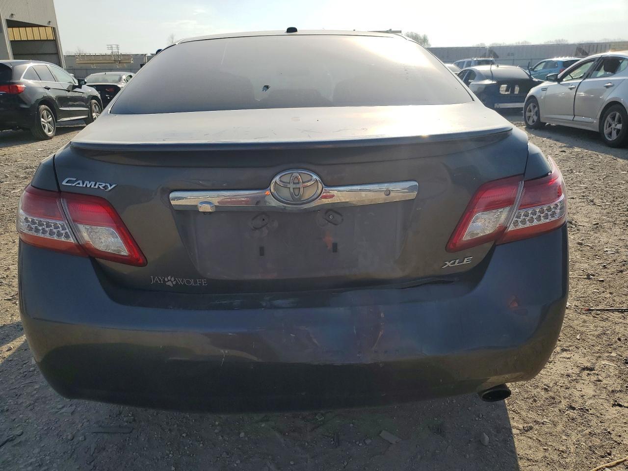 2011 Toyota Camry Xle - Фото 6