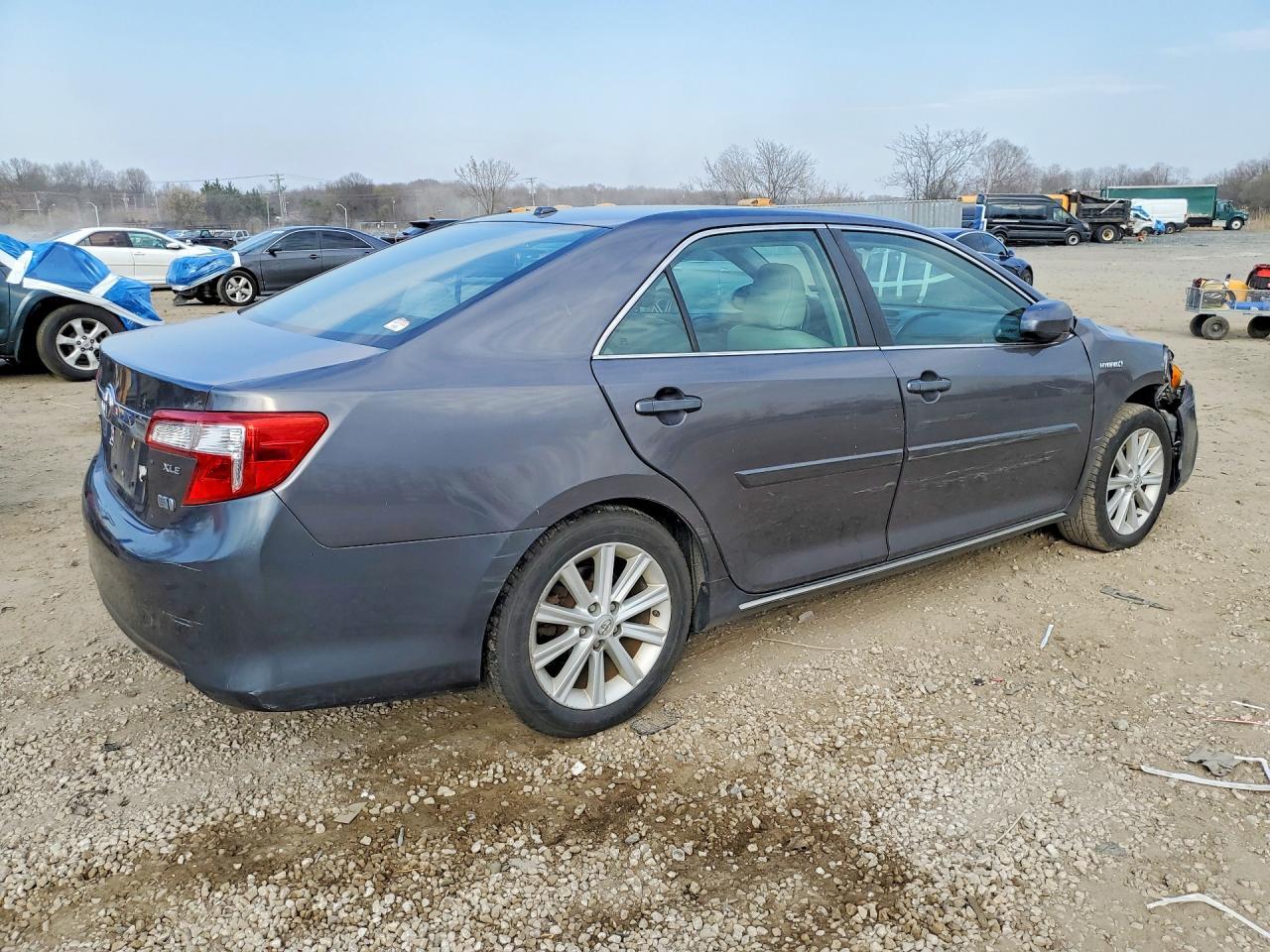 2013 Toyota Camry Hybrid Xle - Фото 3