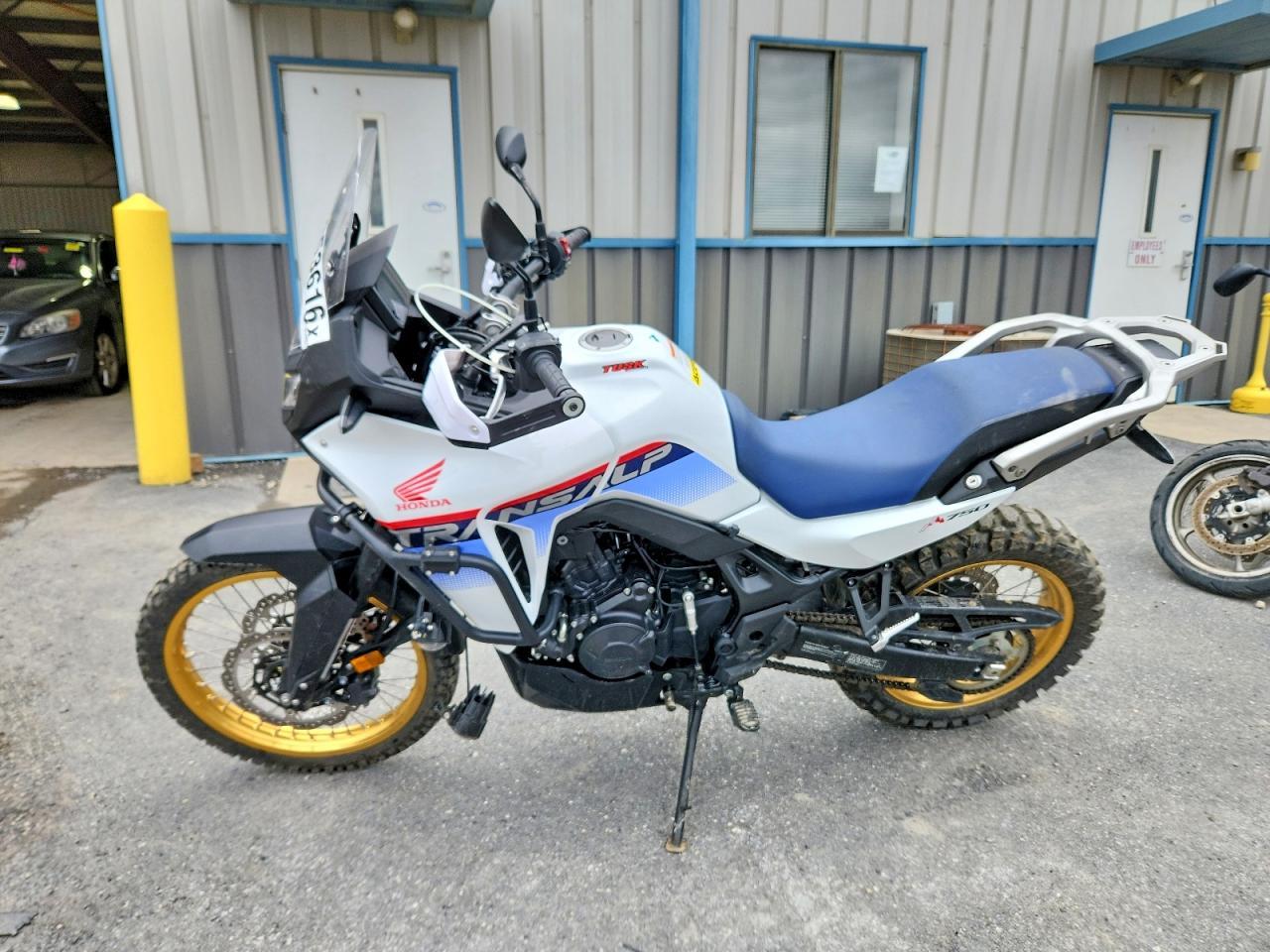 2025 Honda Xl750 - Фото 3