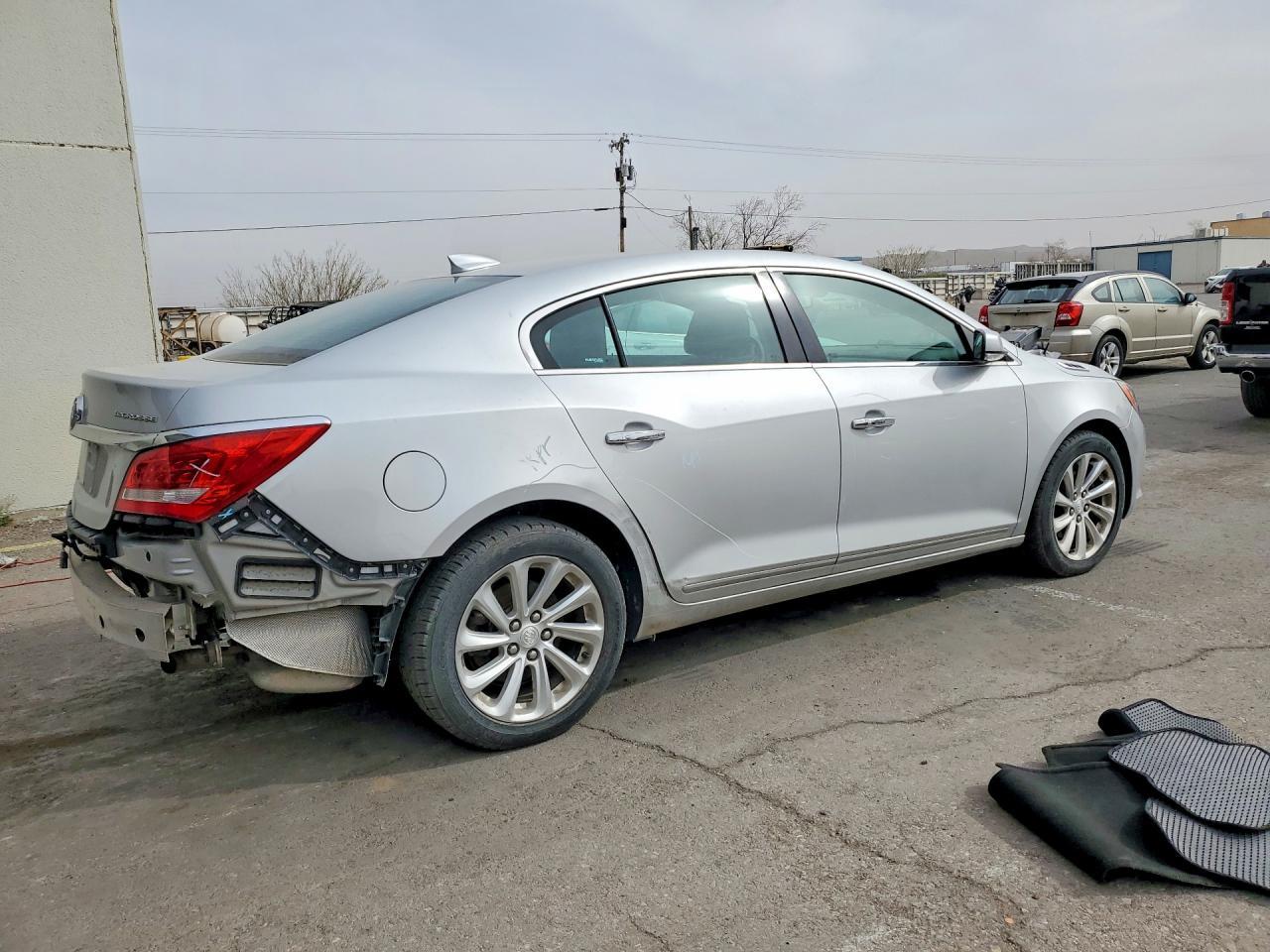 2016 Buick Lacrosse - Image 3
