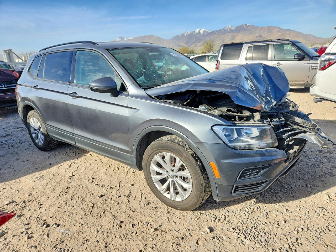 2018 Volkswagen Tiguan S - Фото 4