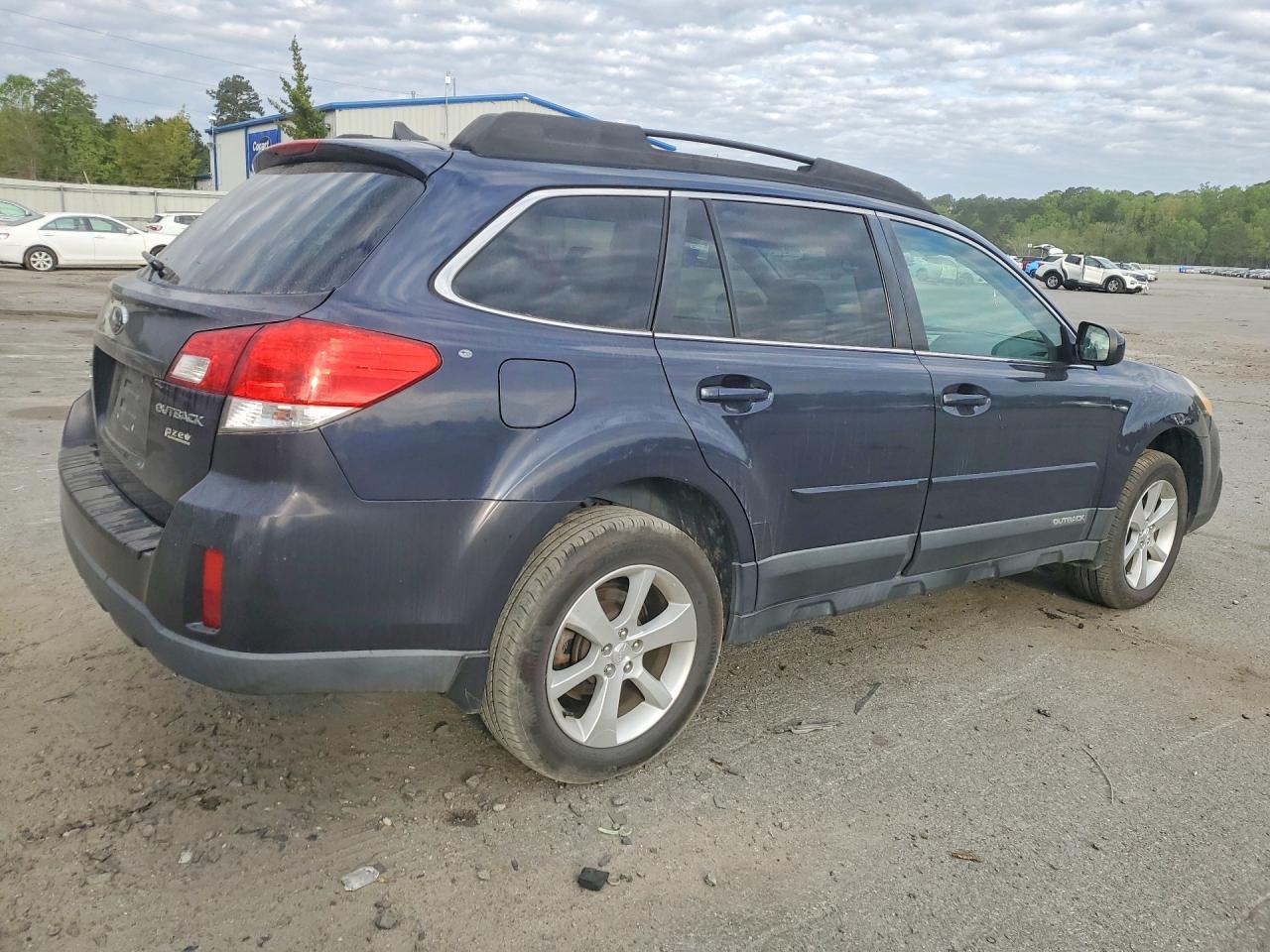 2013 Subaru Outback 2.5I Limited - Фото 3