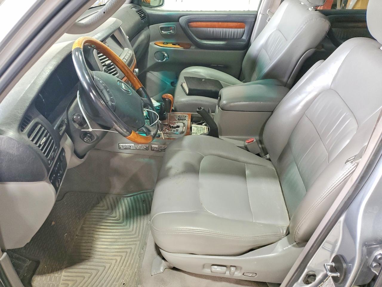 2004 Lexus Lx 470 Base - Image 7