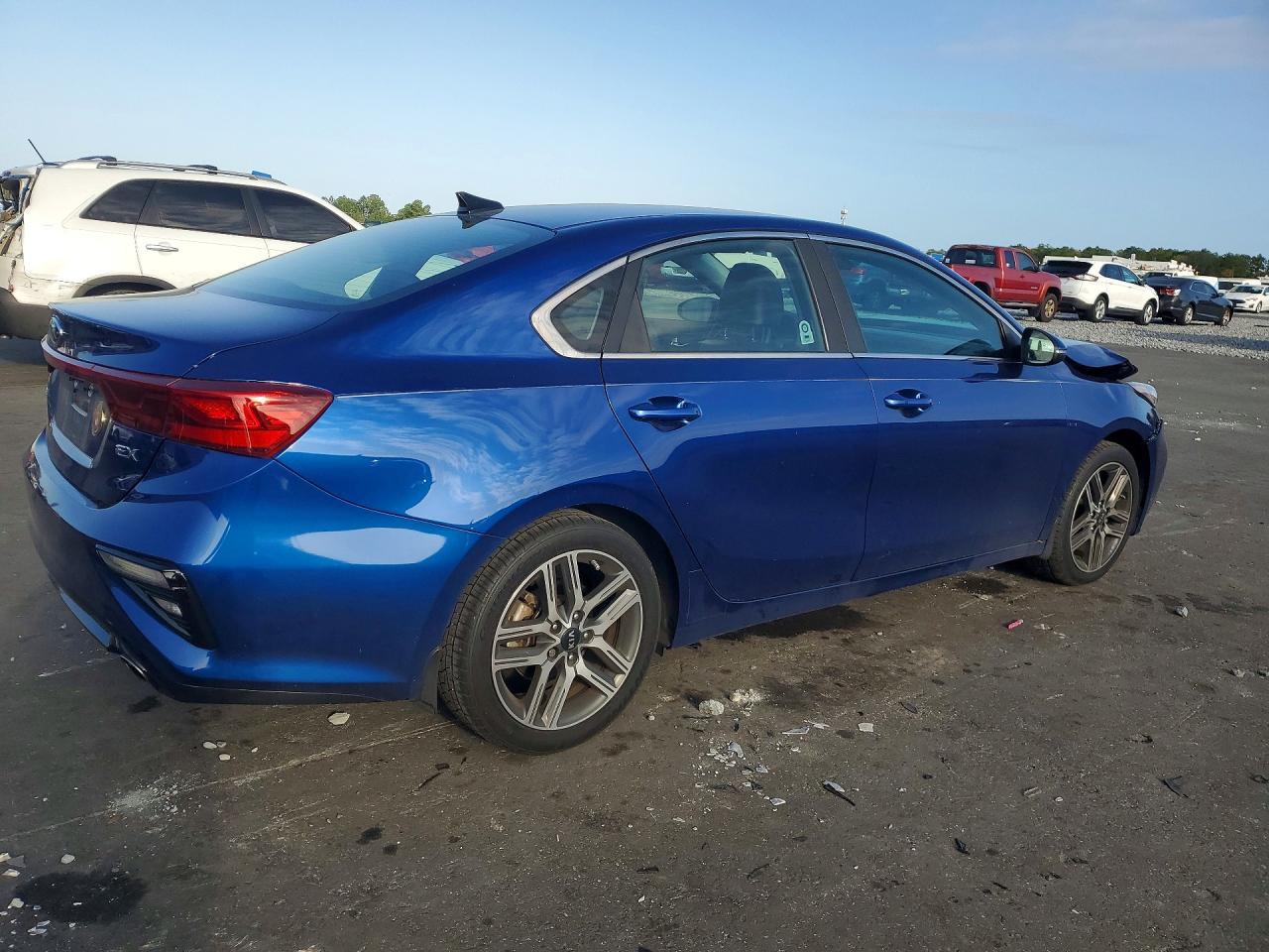 2020 Kia Forte Ex - Фото 3