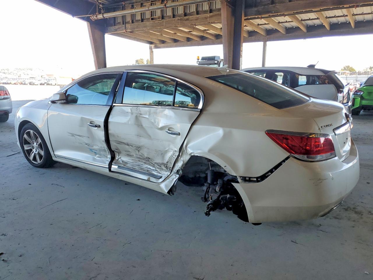2013 Buick Lacrosse - Фото 2