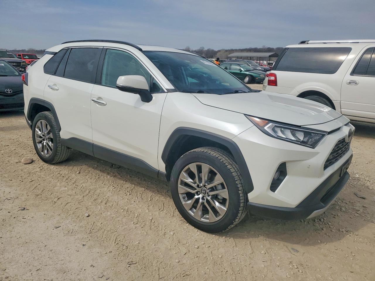 2019 Toyota Rav4 Limited - Фото 4