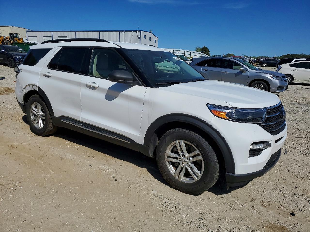 2021 Ford Explorer Xlt - Фото 4