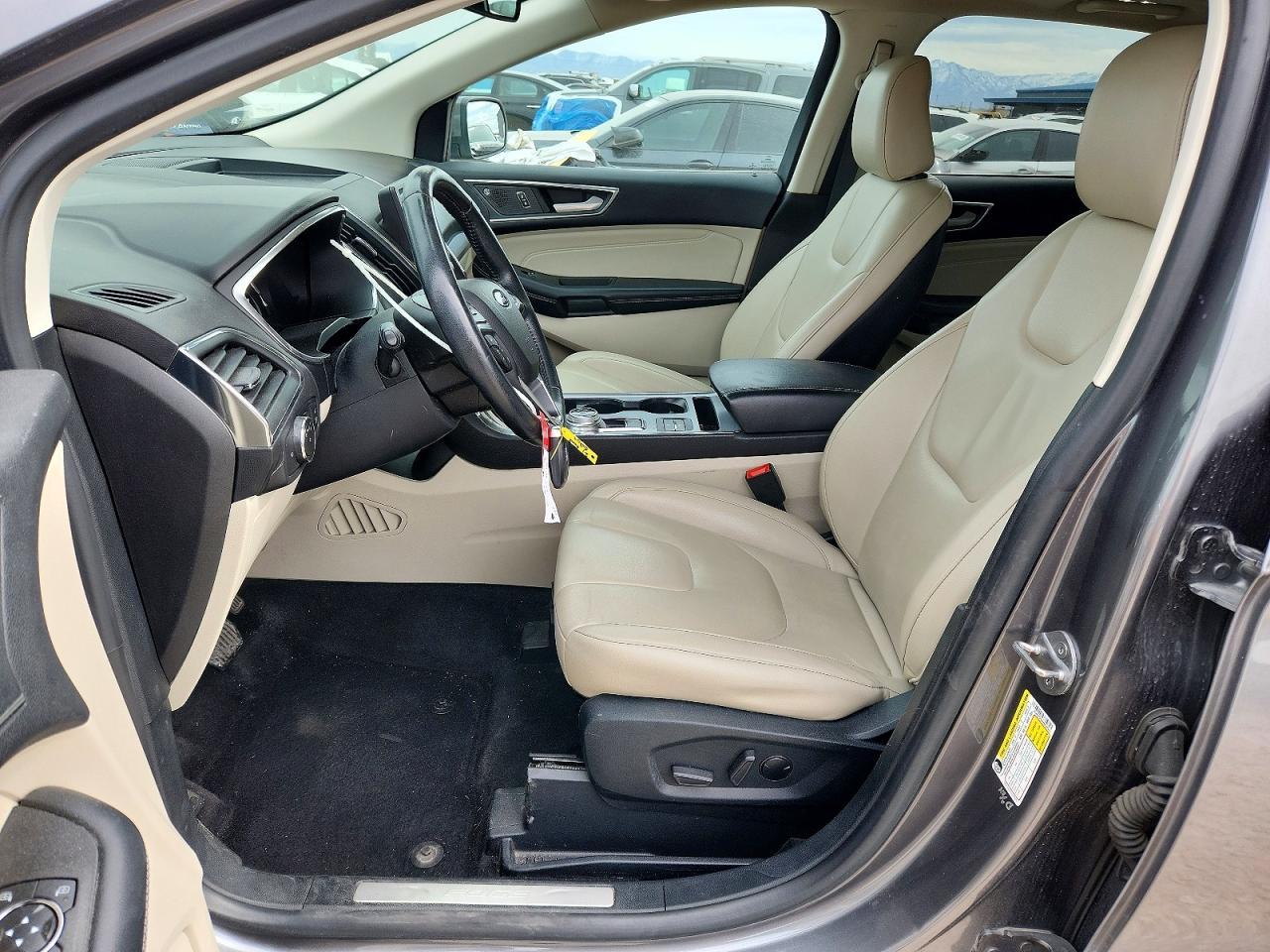 2021 Ford Edge Titanium - Фото 7