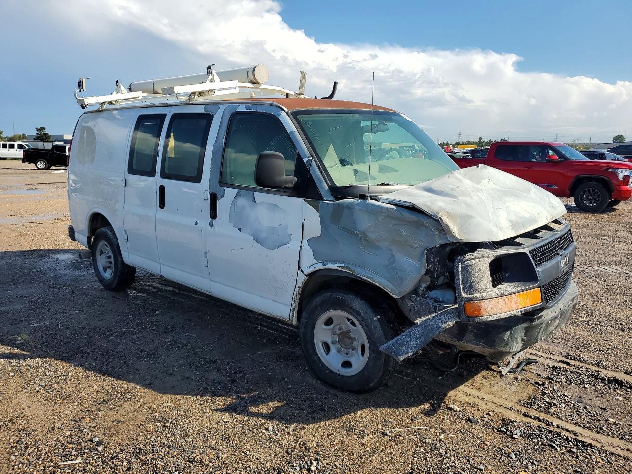 2006 Chevrolet Express G2500 - Image 4