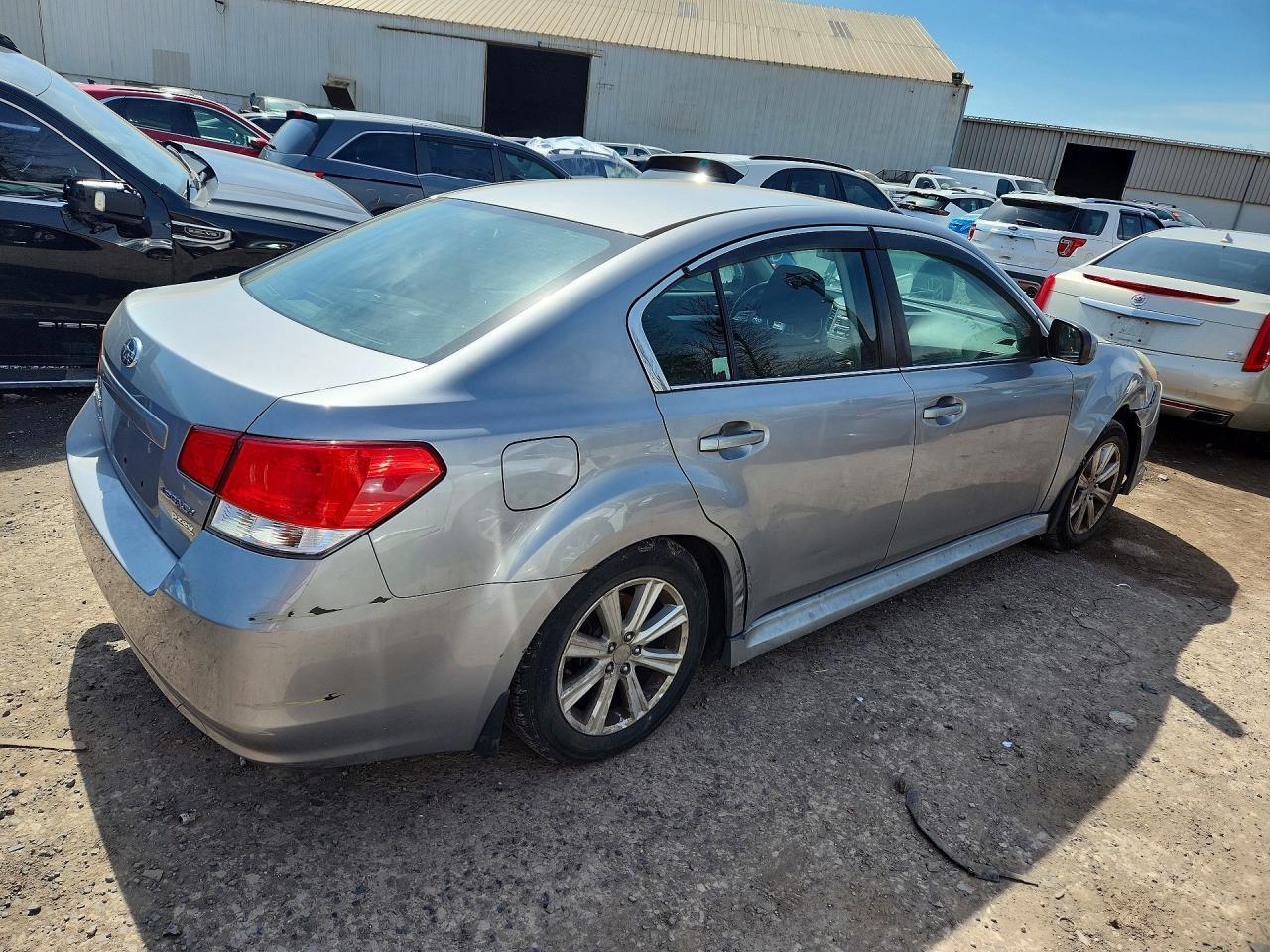 2010 Subaru Legacy 2.5I Premium - Image 3