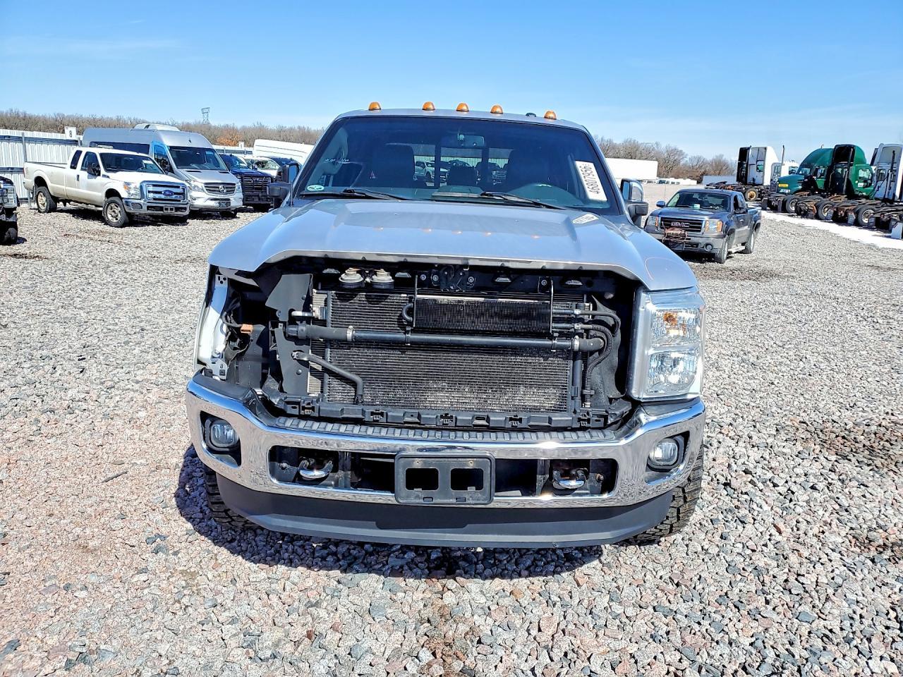 2015 Ford F350 Super Duty - Фото 5