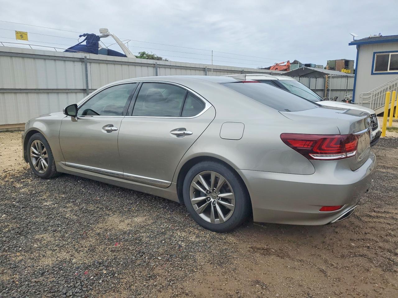 2017 Lexus Ls 460 Base - Image 2