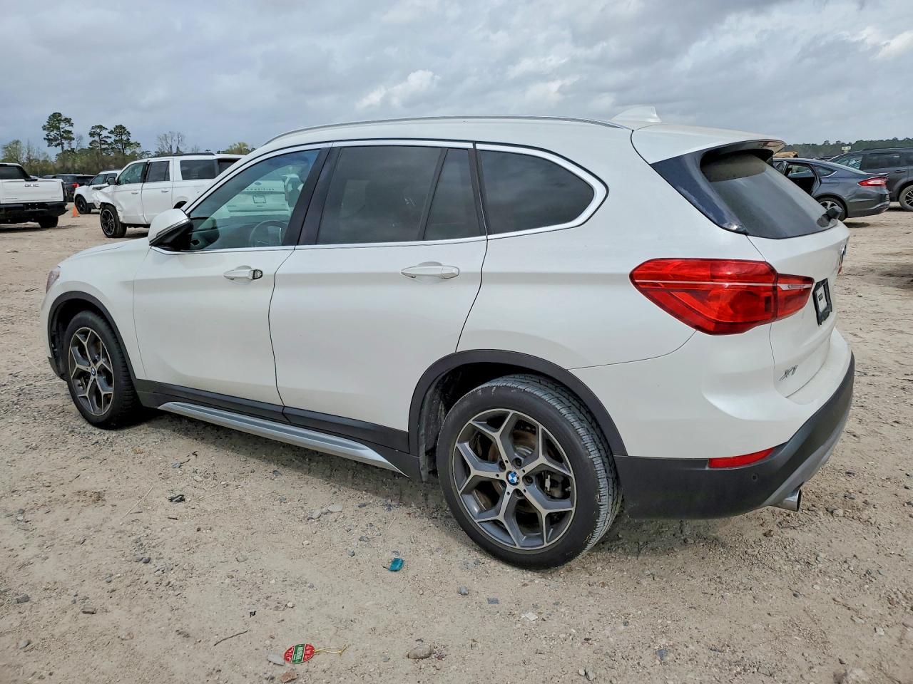 2019 BMW X1 Sdrive28I - Фото 2
