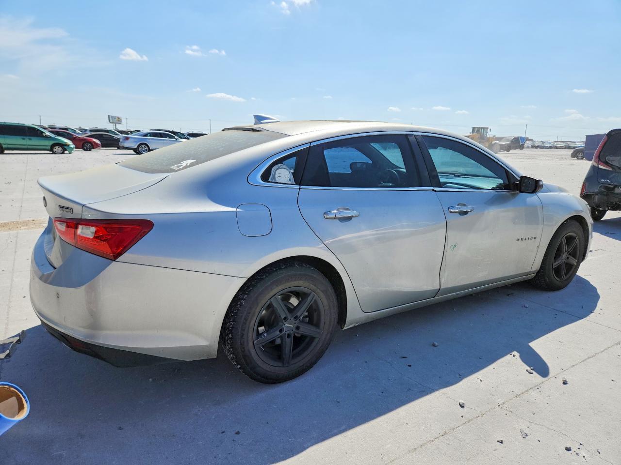2016 Chevrolet Malibu Premier - Image 3