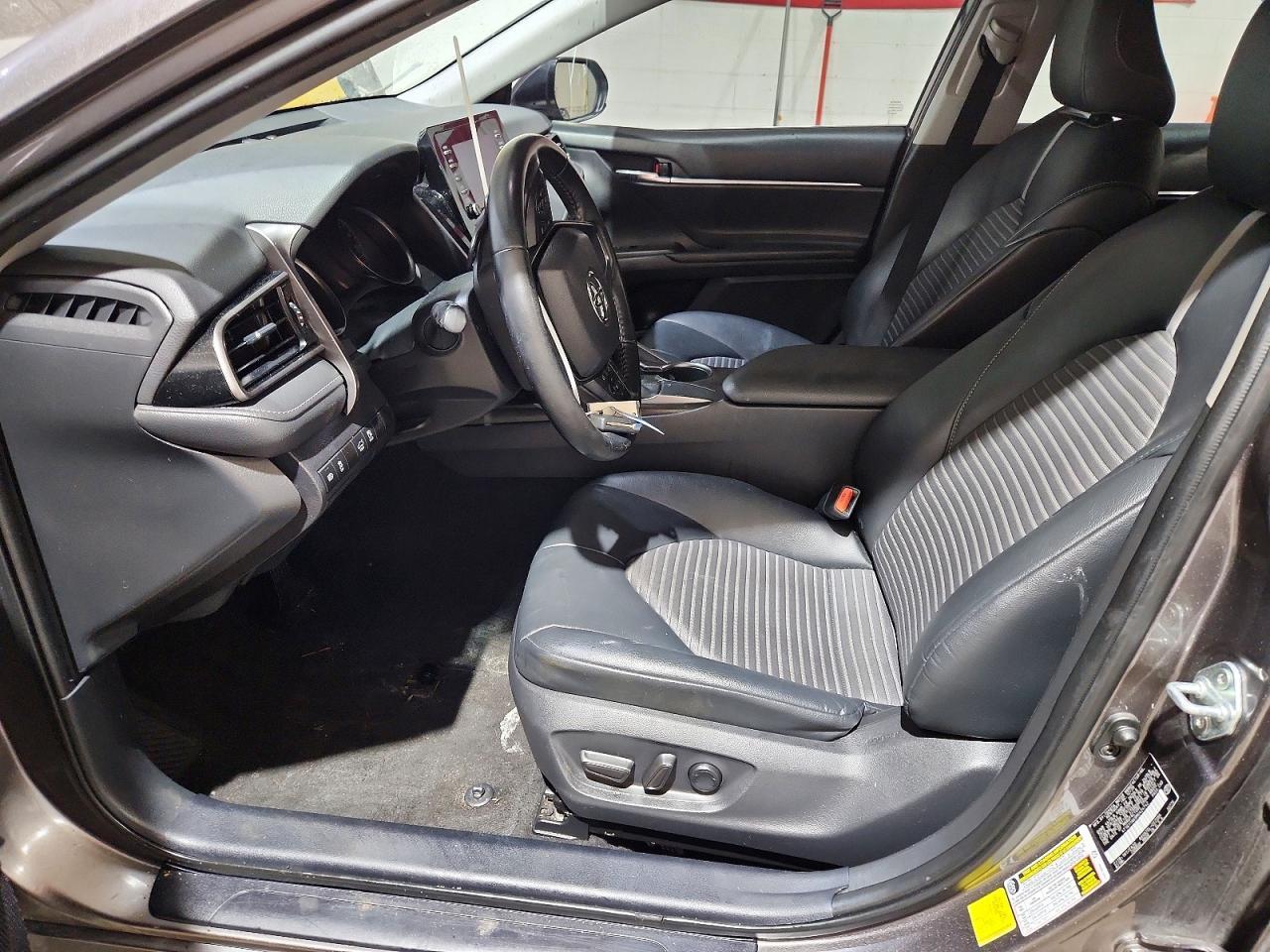 2021 Toyota Camry Se - Фото 7